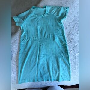 Women’s Lululemon swiftly tech 2.0 short sleeve wild mint size 6